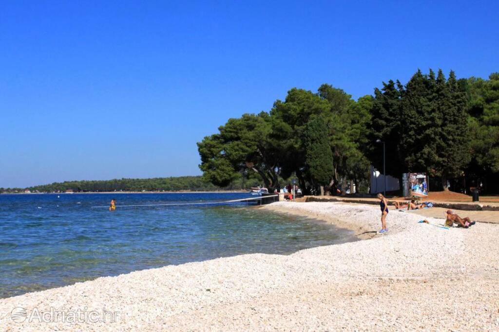 Apartment Vesna For 2, Free Parking And Wi-Fi Pula Exterior foto